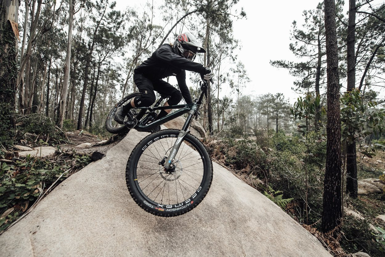 Ginocchiere MTB K-Lite