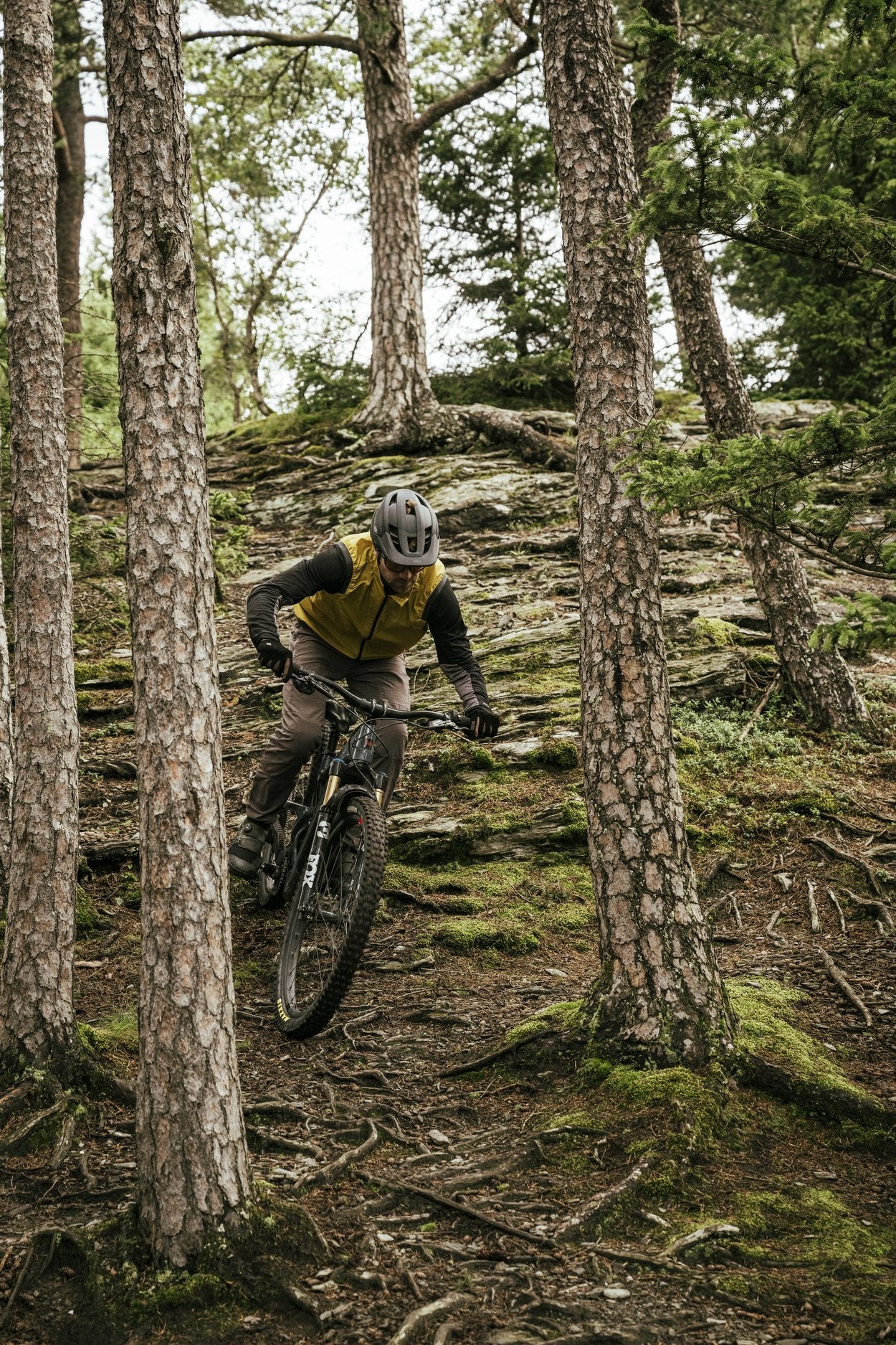 ION Bike Vest Shelter Lite Unisex 2024