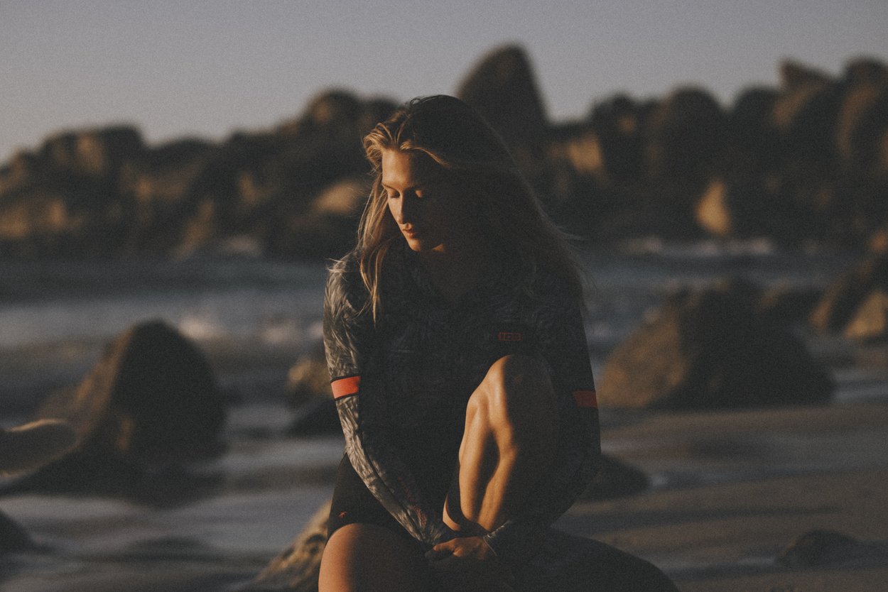 Combinaison Femme Amaze Hot Shorty 1.5 manches longues Front Zip