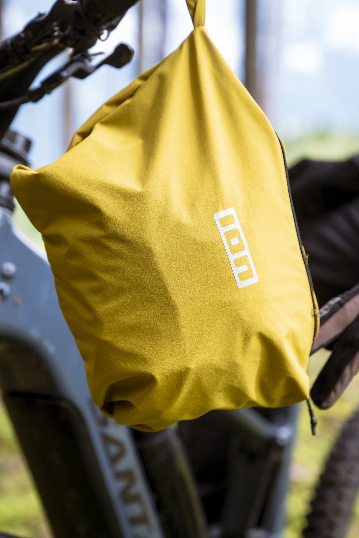 Bike Jacke Shelter Lite 2.5L Unisex